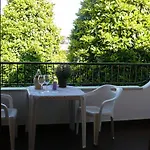 Bianca Apartmanhotel Sirmione